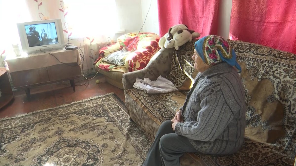 «Хочется жить»: оказавшейся в бедственном положении актюбинской пенсионерке помогают неравнодушные горожане