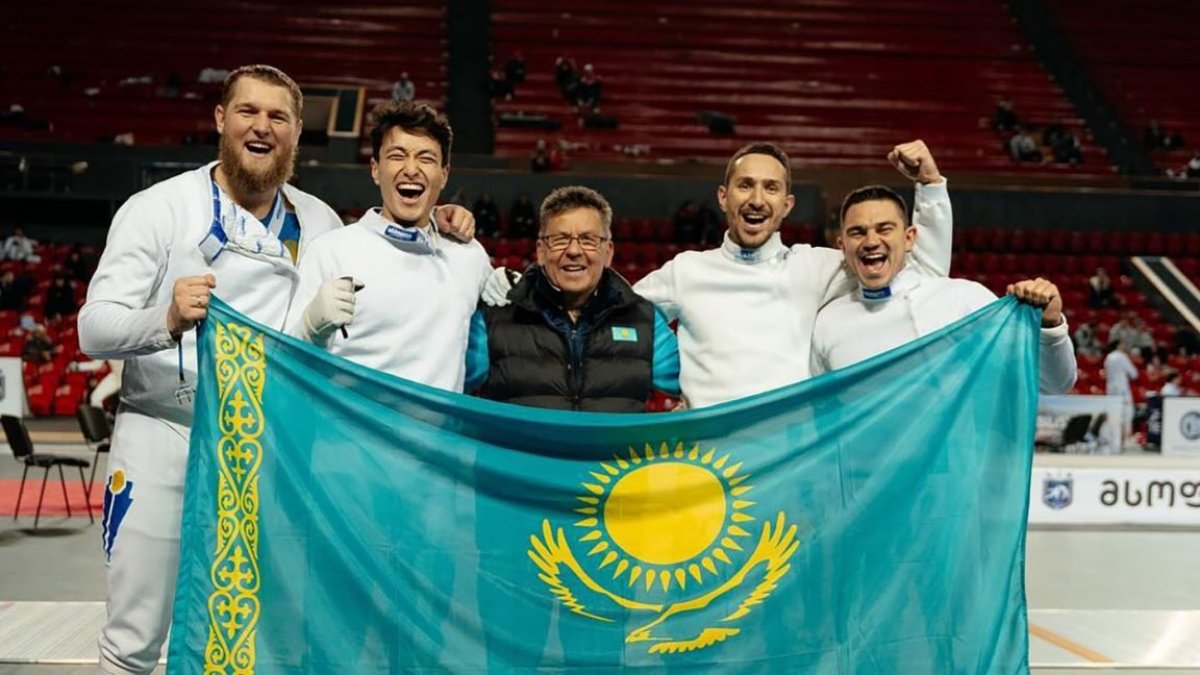 Национальная сборная по шпаге завоевала бронзовую медаль на Кубке мира