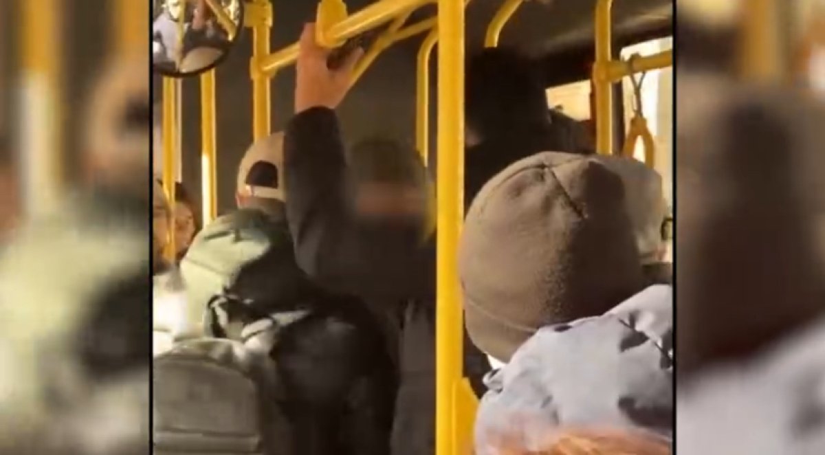 Избившего женщину в автобусе алматинца задержали