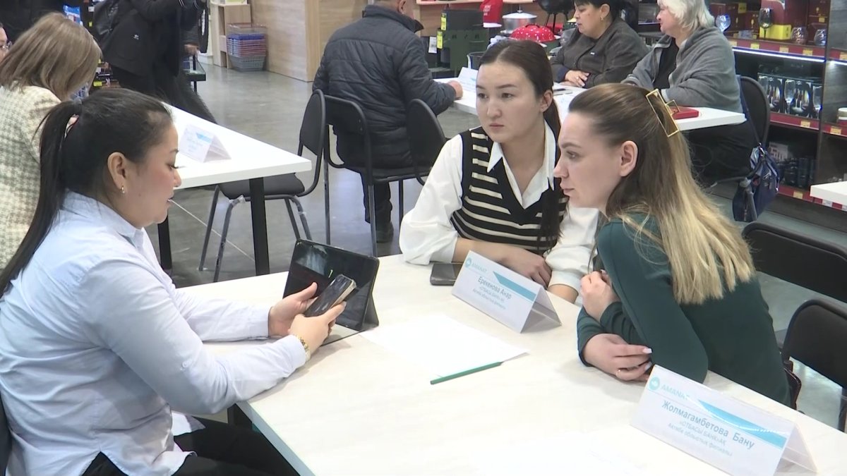 Ақтөбеде «Құқықтық көмек» партиялық жобасы аясында 86 қоғамдық қабылдау өтті