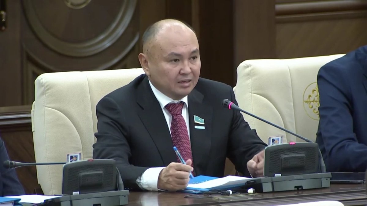 Доходы снижаются, а трансферты увеличиваются – как депутаты возмущались, но уточнили трехлетний бюджет