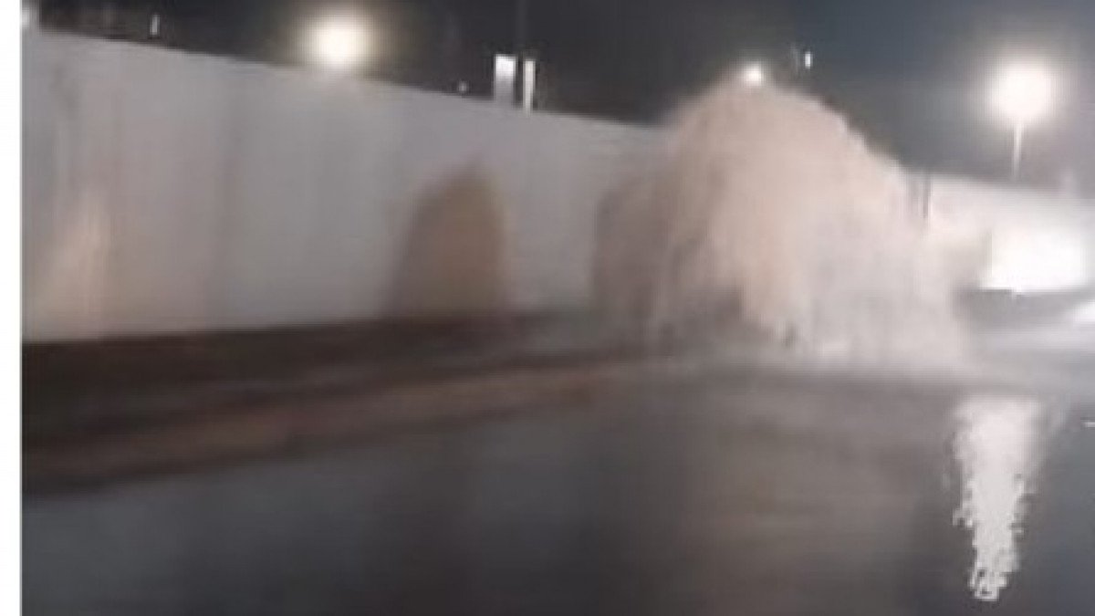 Оралда су құбыры жарылды