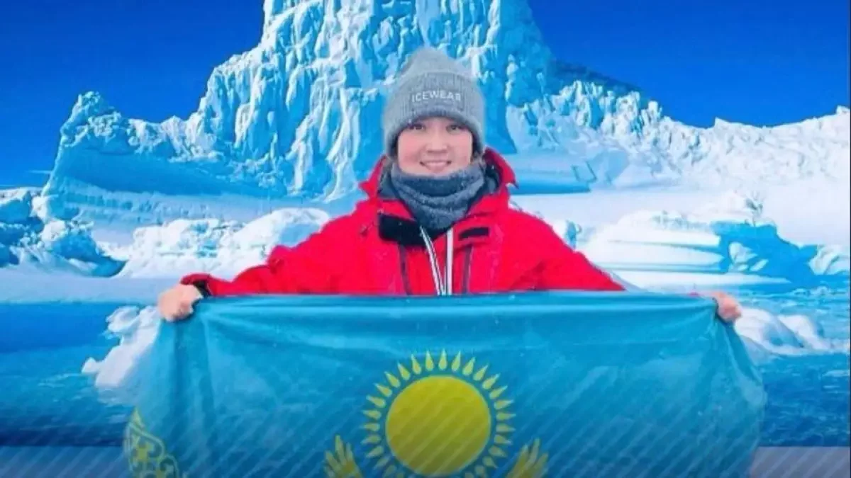 Қазақ қызы Антарктиданы жүзіп өтті