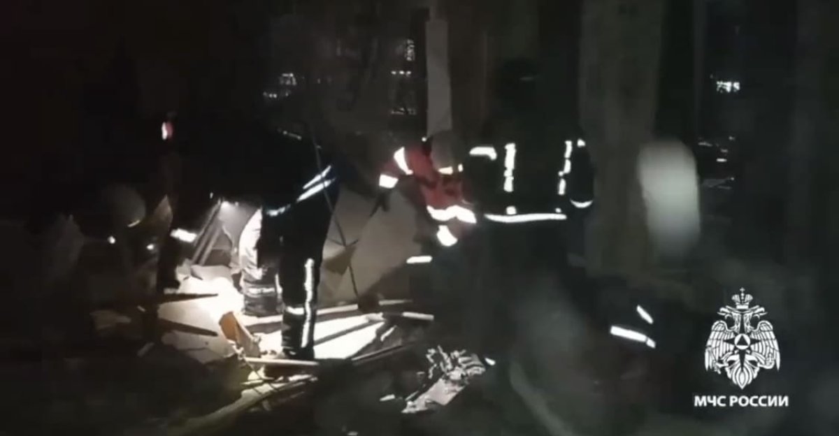 Четыре человека пострадали при взрыве самогонного аппарата