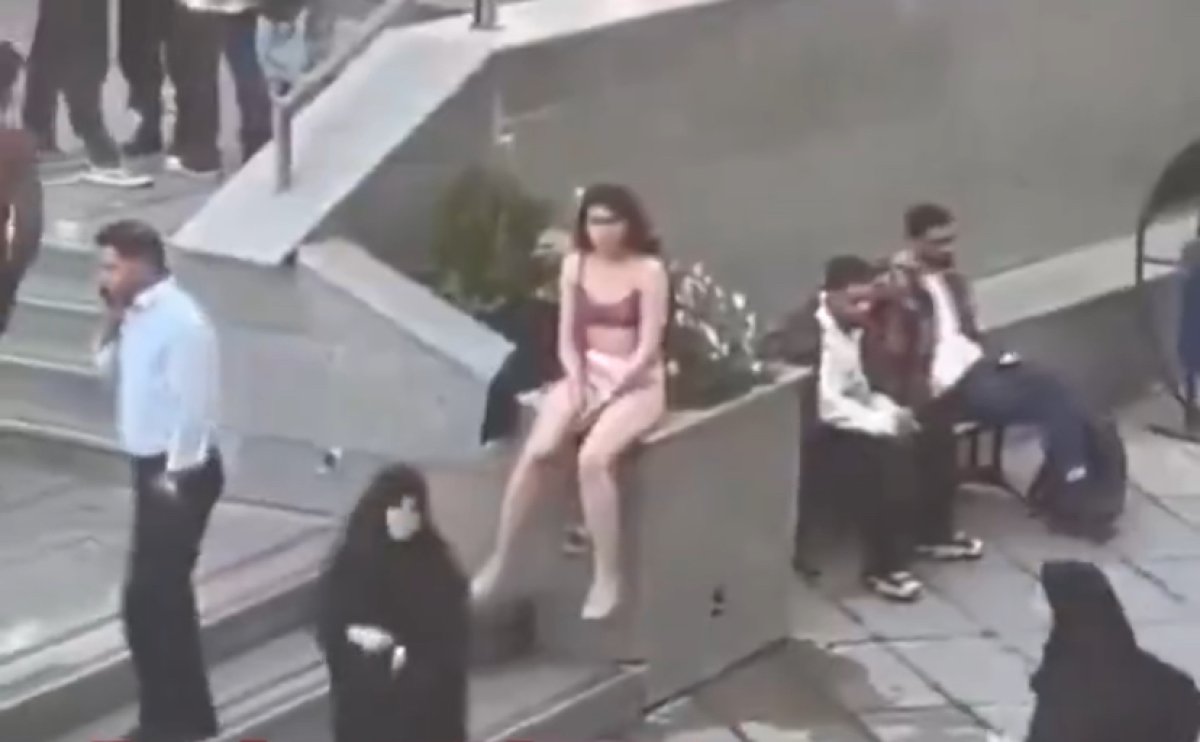 Студентка в нижнем белье прогулялась по кампусу одного из университетов в Тегеране