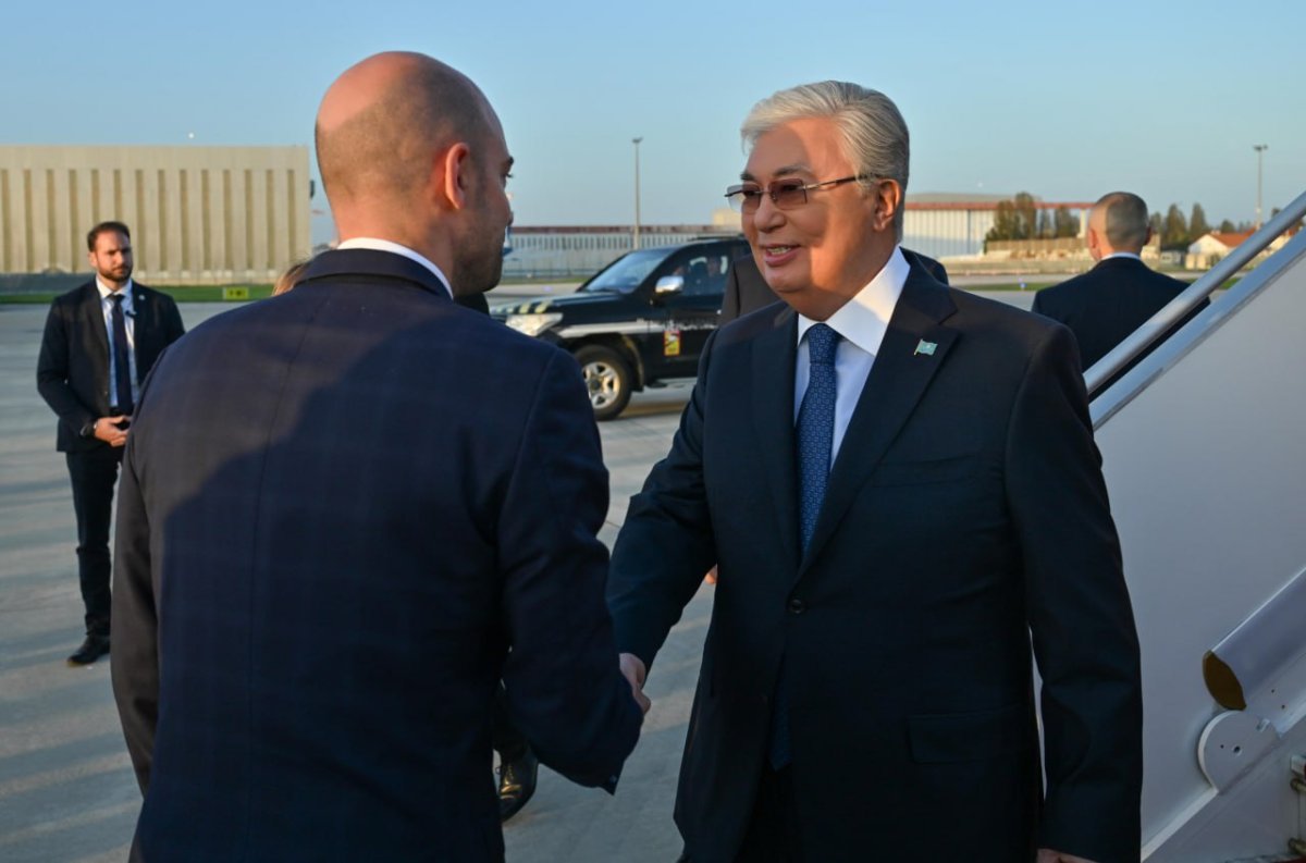 Қасым-Жомарт Тоқаев Франция Республикасына мемлекеттік сапармен келді