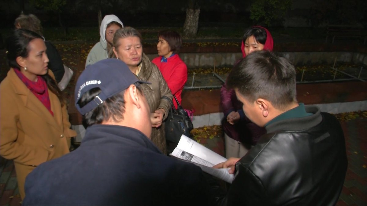 Жамбыл облысында мектеп кітапханашылары жалақыға қосылатын үстамақыға екі айдан бері жете алмай жүр