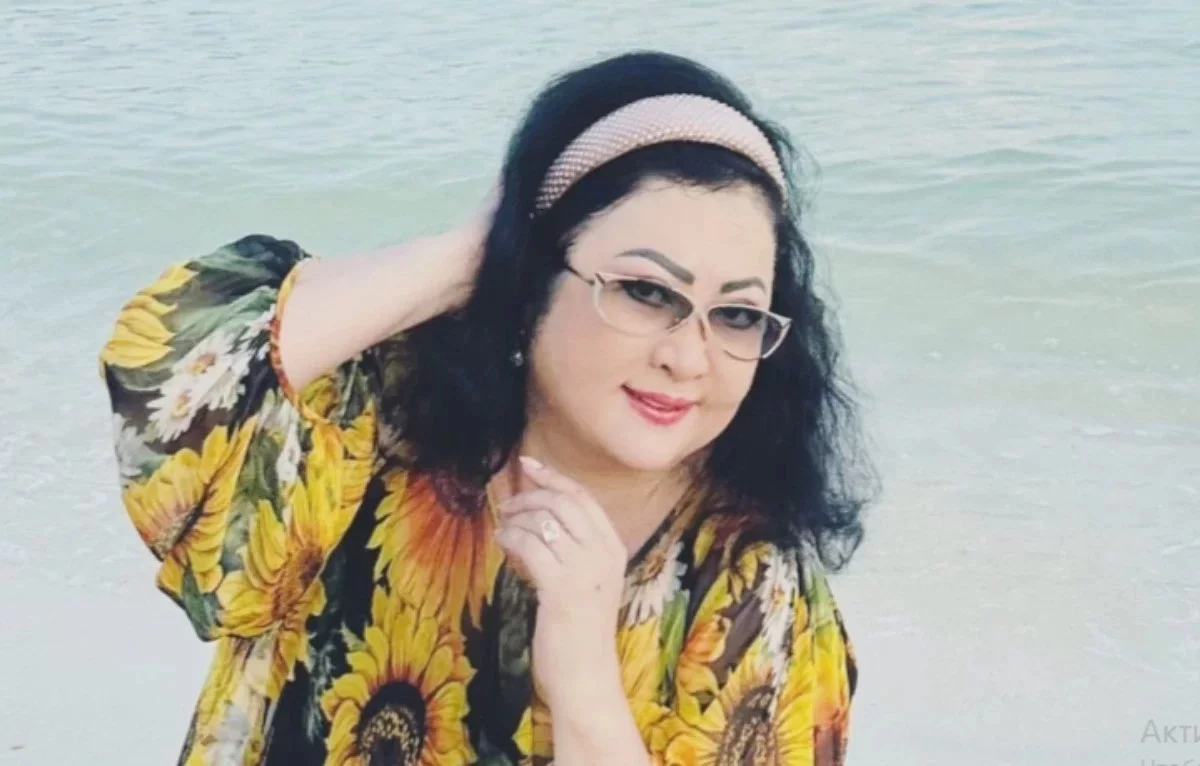 "Бір күнде үш тойға кіремін": Мақпал Жүнісова күн режимін баяндап берді