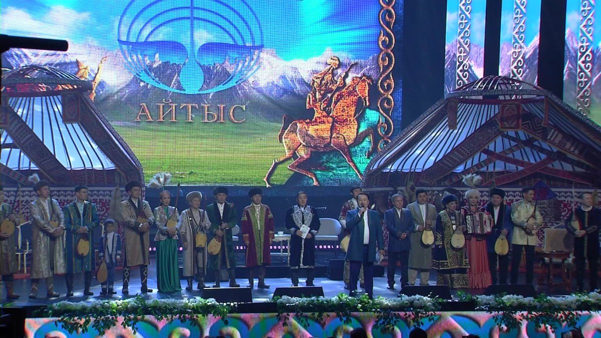 Акыны столицы и Алматинской области сошлись в поэтической битве