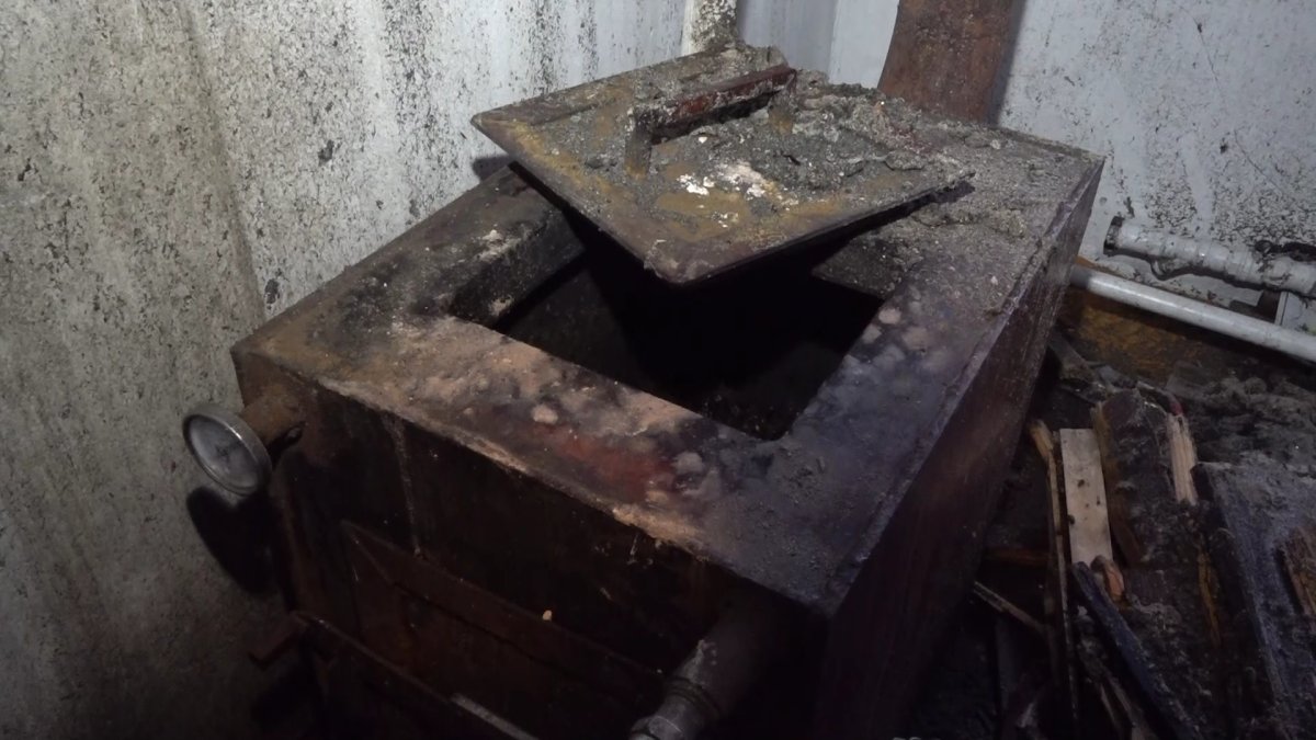 Семья переселенцев осталась без крыши над головой в результате крупного пожара в СКО