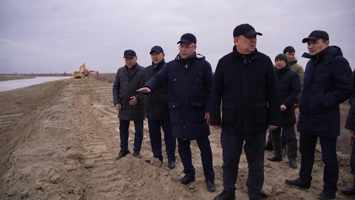 Вице-премьер Қанат Бозымбаев Атырау облысының алдағы су тасқынына дайындығын тексерді
