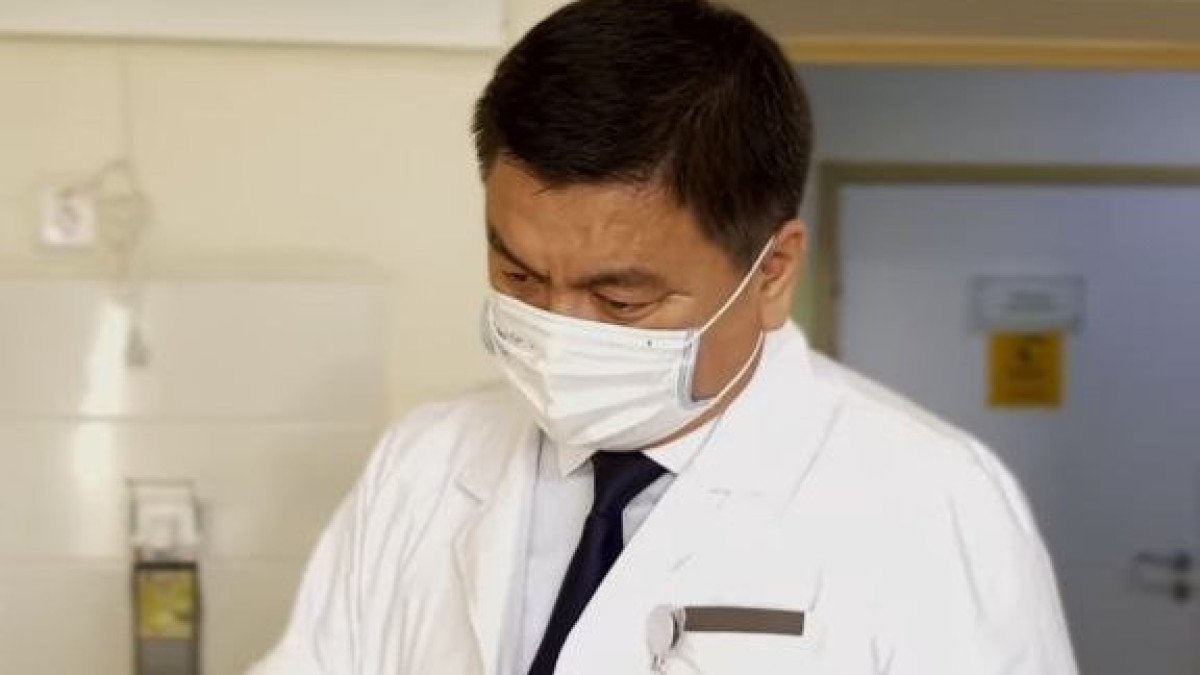 Шымкентте дәрігерлер 70 жастағы әжейге ота жасап, аман алып қалды