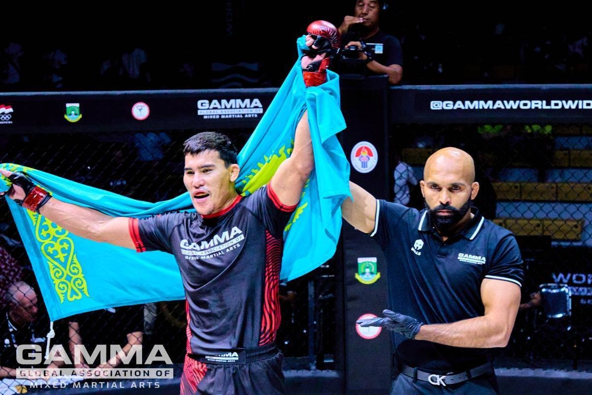 Полицейский из Актобе стал чемпионом мира ММА