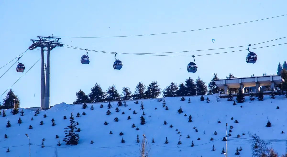 Шымбұлаққа шығатын билет құны неге қымбаттады?