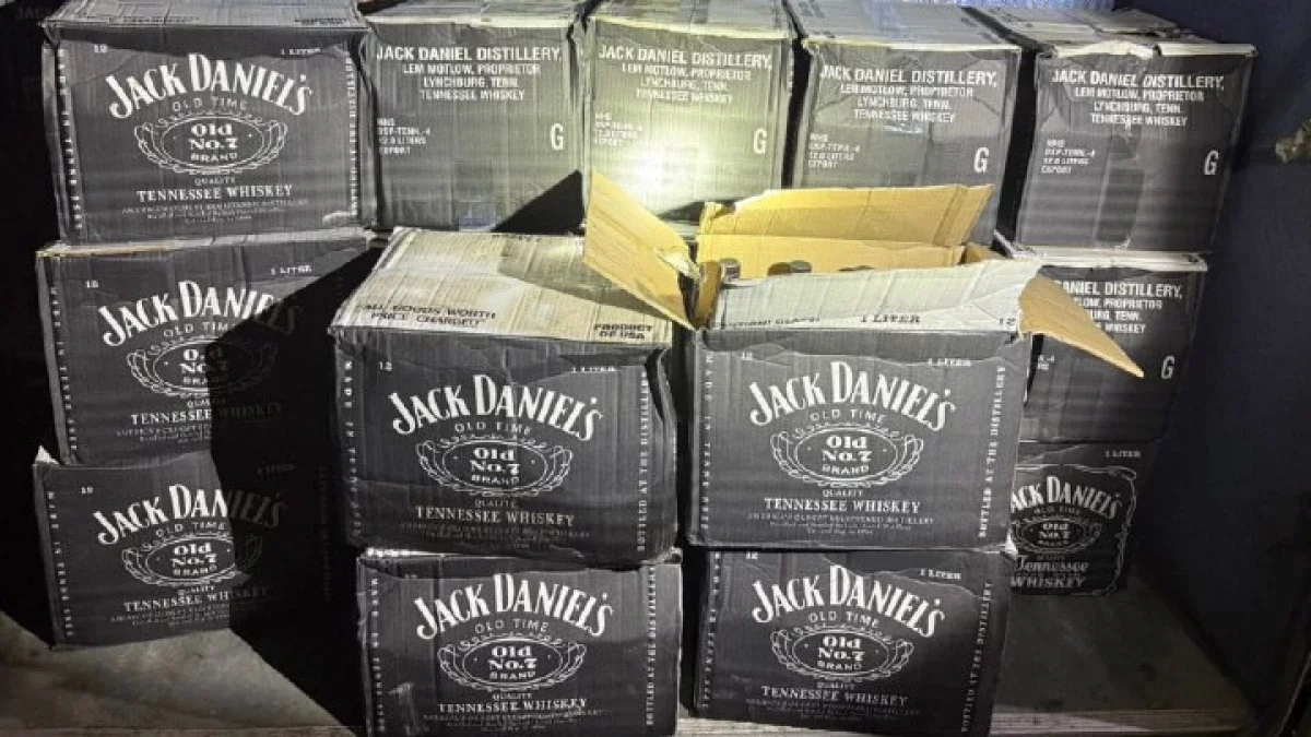 Шекарадан 22 қорап виски алып өтпек болған шетелдік ұсталды