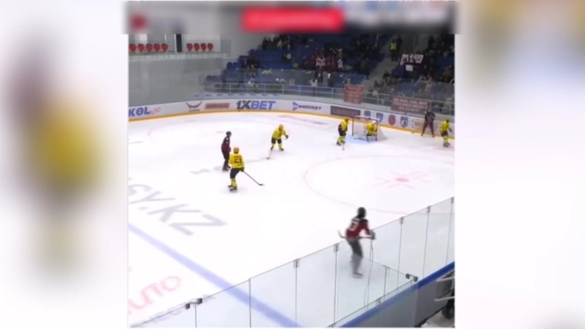 Әнел Сытдықова Антарктиданы жүзіп өткен тұңғыш қазақ әйелі атанды