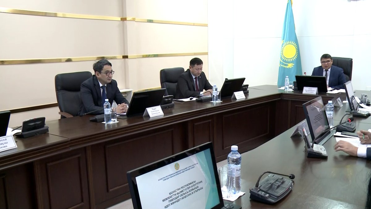 Павлодарда ауыл әкімі көлікті мас күйде тізгіндеген