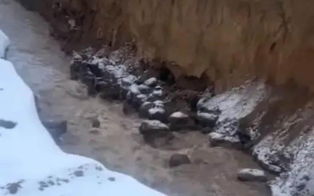 Қостанай облысында су тасуына байланысты жол жабылды