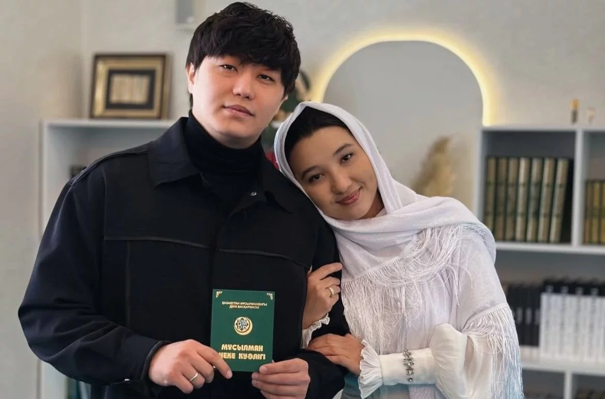 Әнші Ayree сүйіктісімен мешітте некесін қидырды