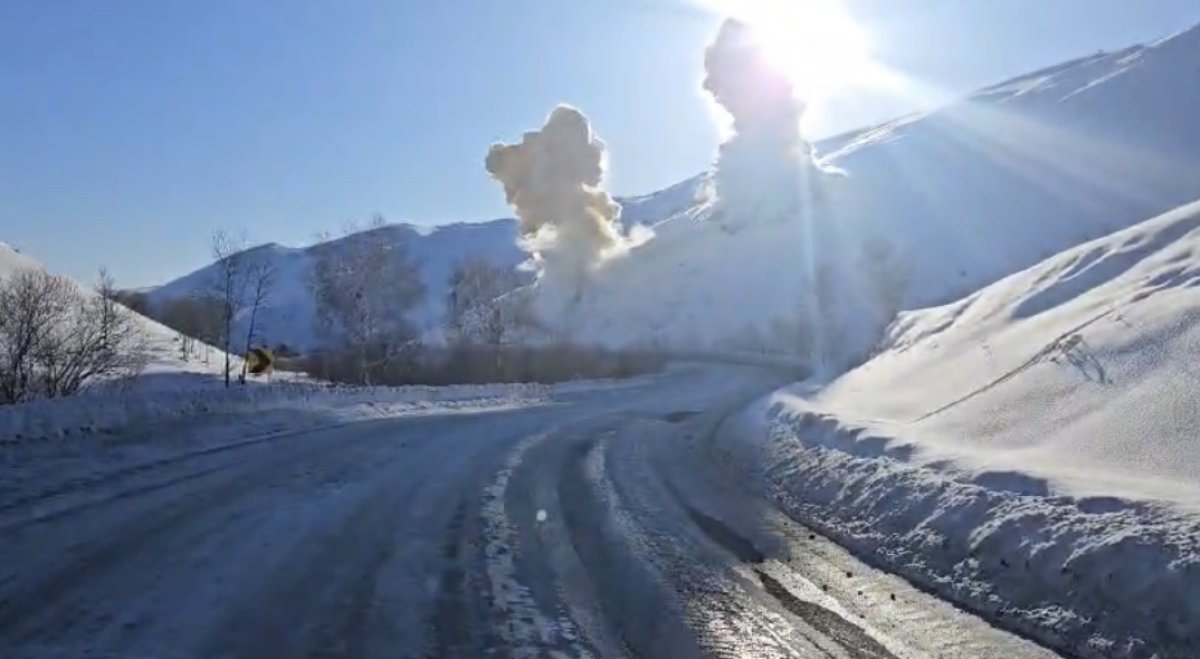 Из-за угрозы лавин в ВКО закроют дороги