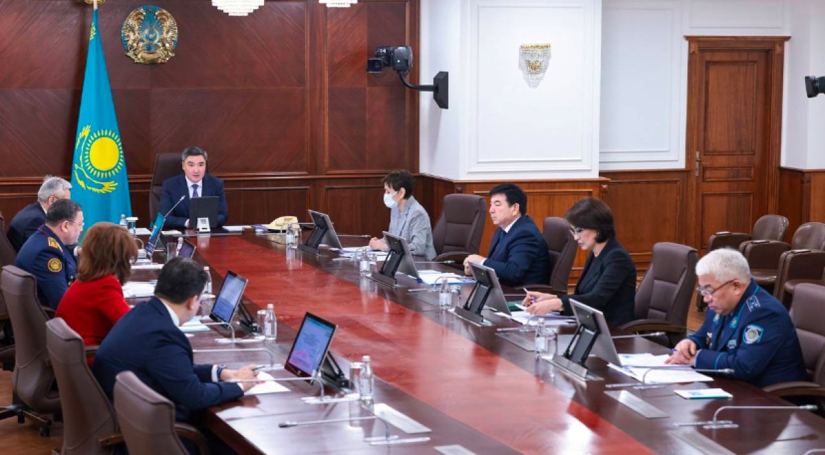 Бектенову доложили о работе правительственной комиссии на месте авиакатастрофы