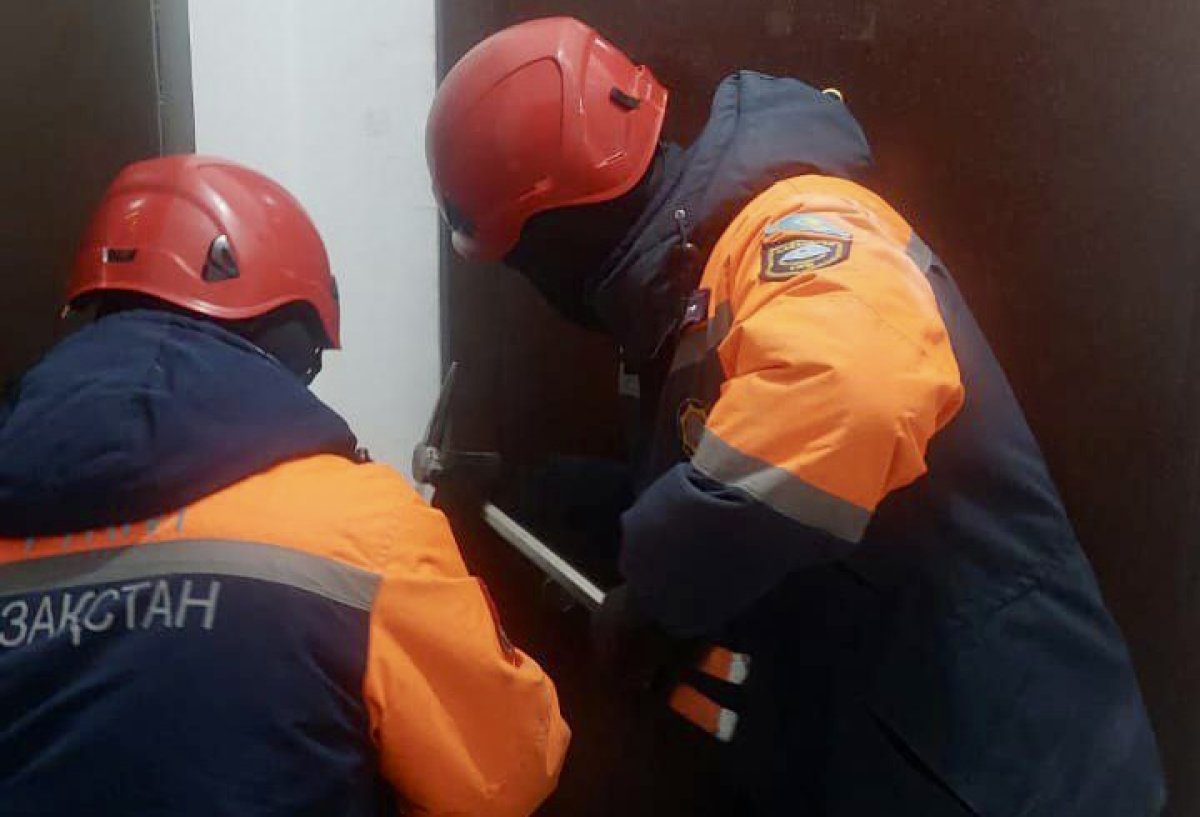 28 человек эвакуировали ночью в Жезказгане