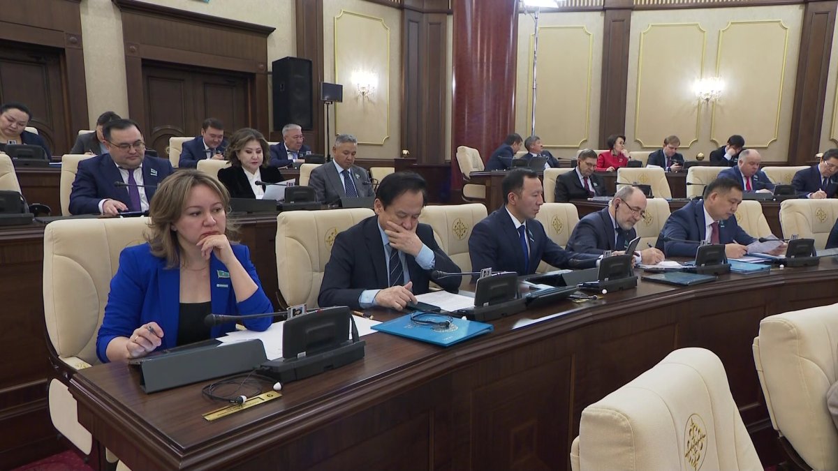 VIII шақырылымның үшінші сессиясында Мәжіліс 109 заң жобасын қабылдады