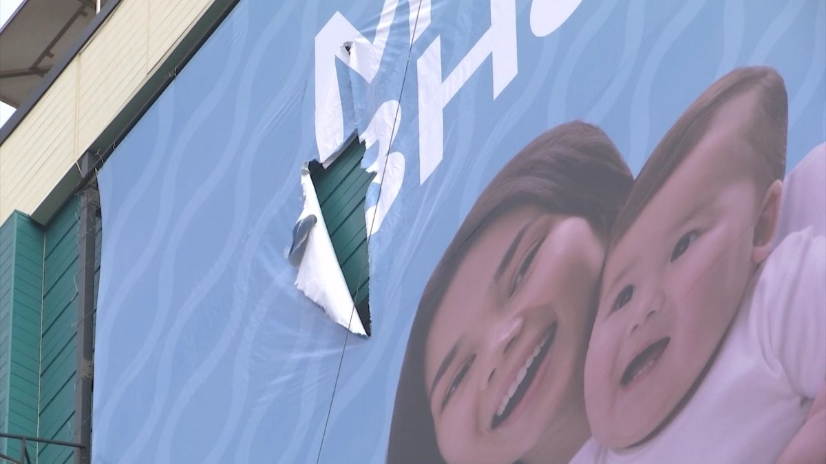 Алматыда өнеркәсіптік альпинист биіктен құлап, қаза тапты