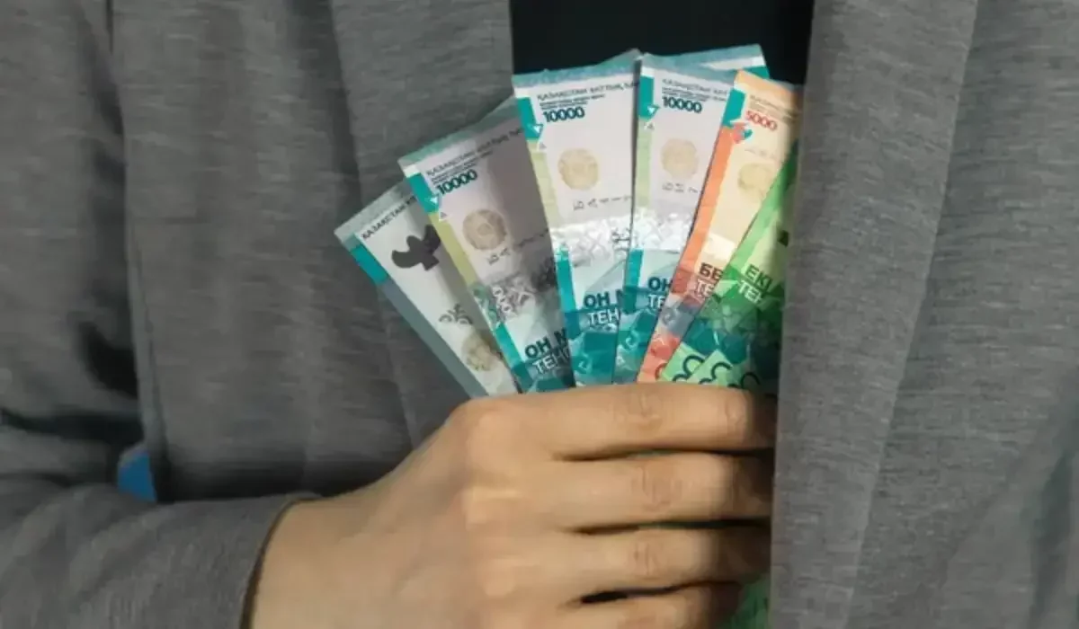 Павлодарда супермаркет кассасынан ірі көлемде ақша ұрлаған күдікті ұсталды