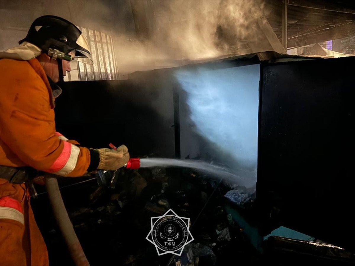 Рынки загорелись в Шымкенте и Туркестанской области