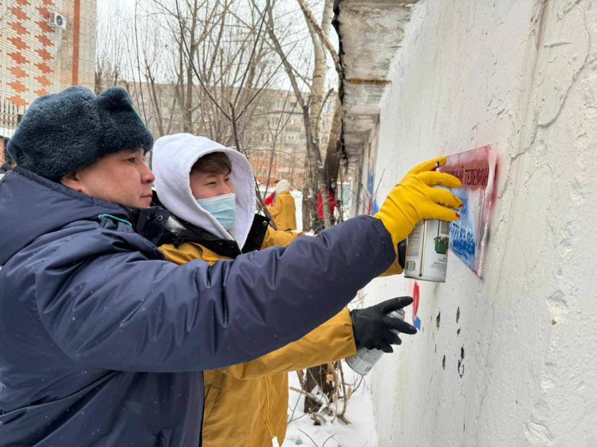 Наркотики открыто рекламировали в общественных местах Астаны