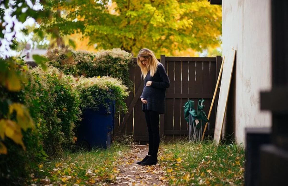 Іші ауырған әйел дәрігерге барған соң 7 айлық балаға жүкті екенін білді