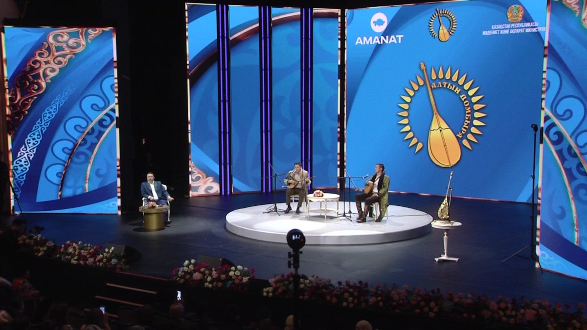 Мейірбек Сұлтанхан «Алтын домбыраны» иеленді