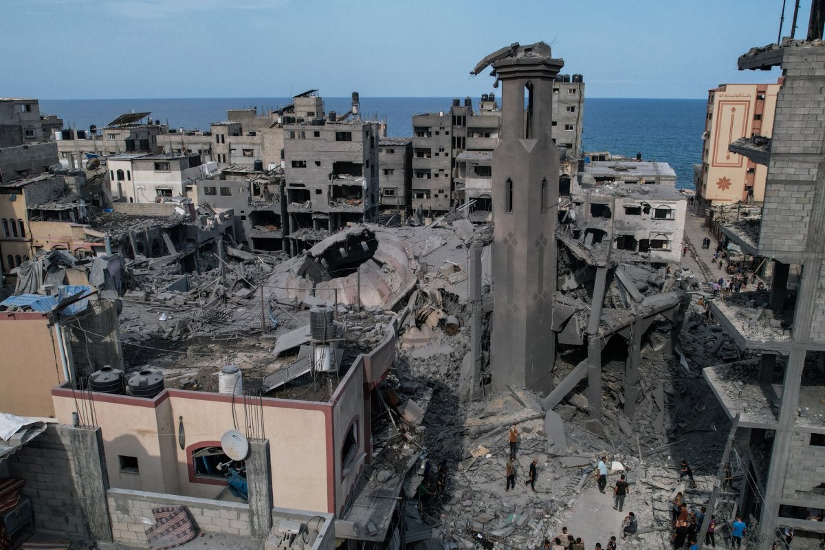 По меньшей мере половина зданий в Газе повреждена или разрушена