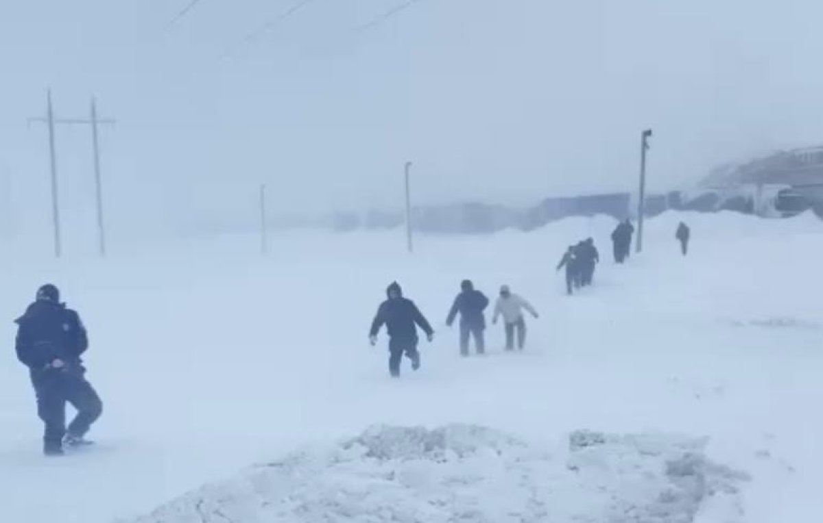 Дороги закрыты в восьми областях Казахстана