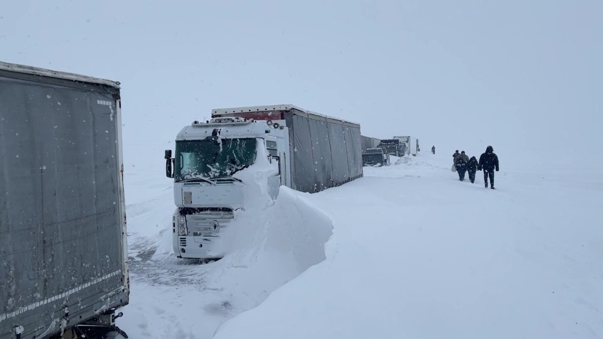 Қандыағаштық құтқарушылар жетпіс үштегі қарияны ауруханаға жеткізу үшін  18 шақырымды  жаяу жүрген
