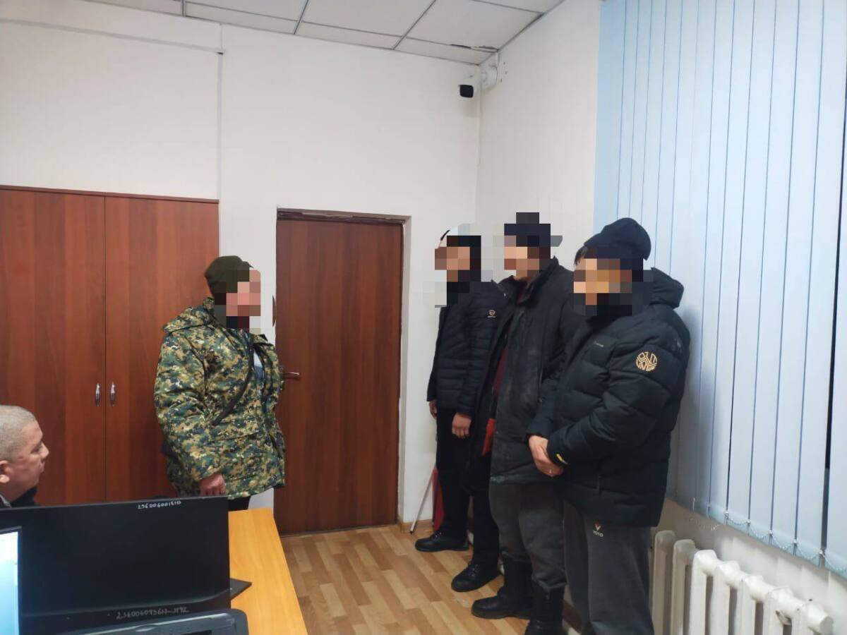 Лжеполицейские выманивали деньги у жителей области Абай