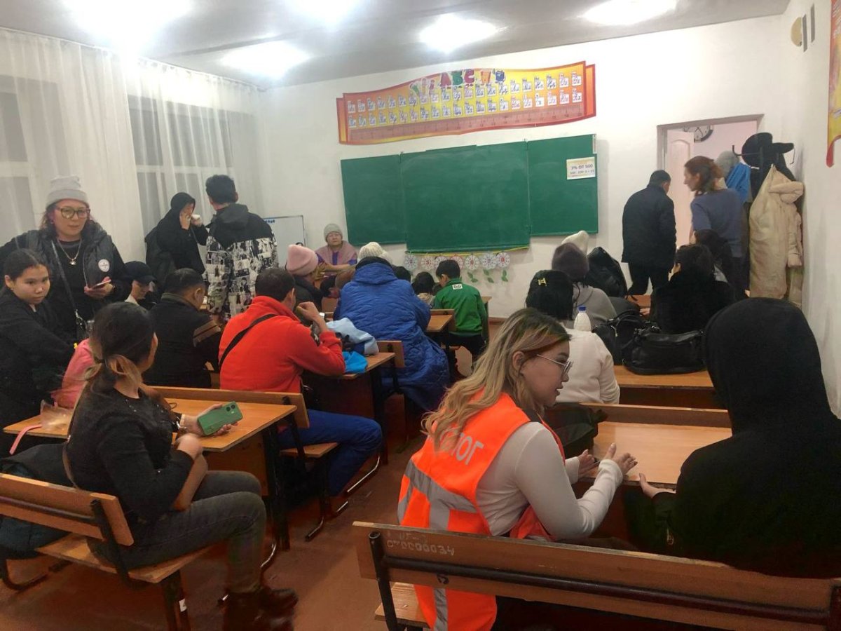 Психологи работают со спасенными на дорогах в области Абай