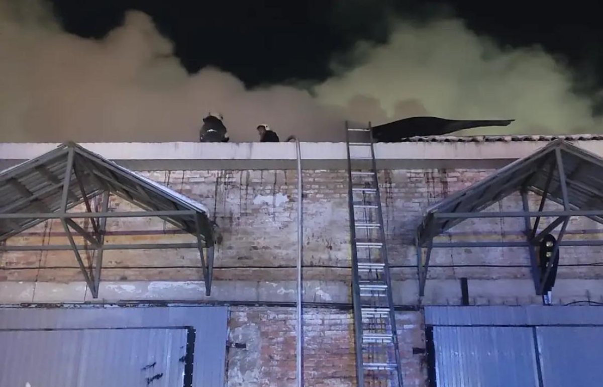 Петропавлда техникалық қызмет көрсету стансасы өртенді