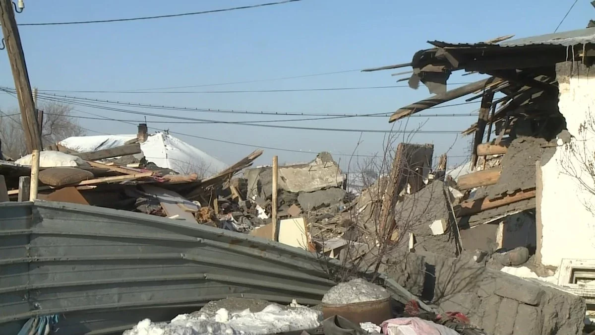 Қарағандыдағы жарылыс: баспанасыз қалған отбасына жәрдемақы төленеді