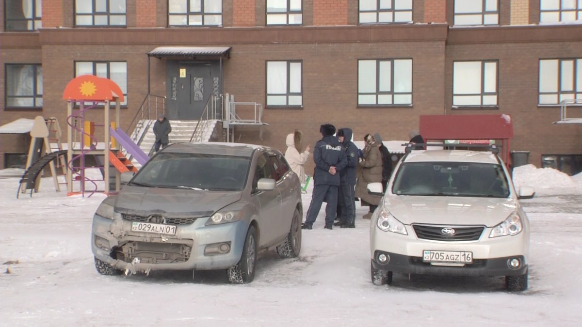 «Салынған үйлер сатылған бағасына сай емес»,-тұрғын