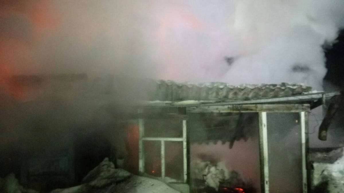 Женщина погибла во время пожара в частном доме в СКО