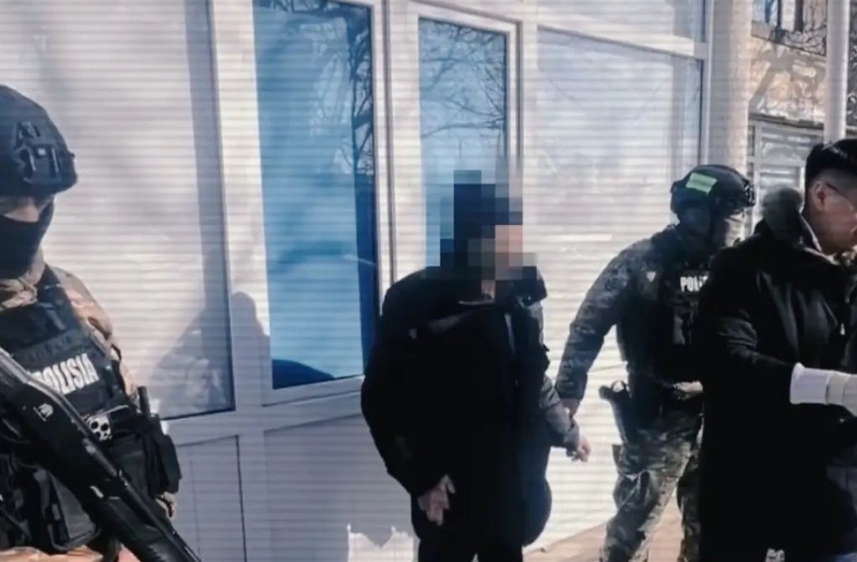 Шу ауданынан Алматыға есірткі жеткізетін арнаның жолы кесілді