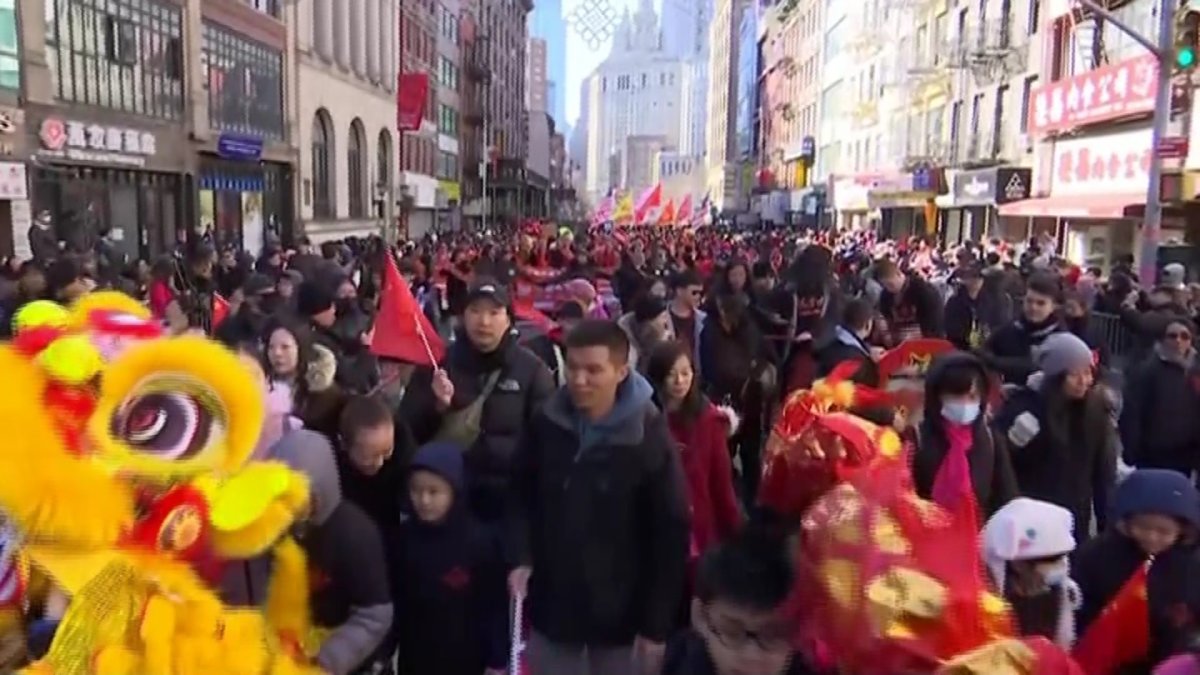Празднование китайского Нового года в Нью-Йорке завершилось большим парадом