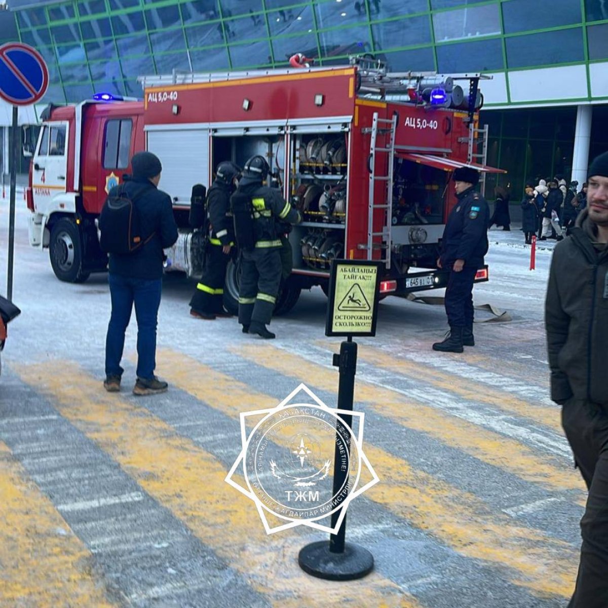Из-за пожара в аэропорту Астаны задерживаются 18 рейсов
