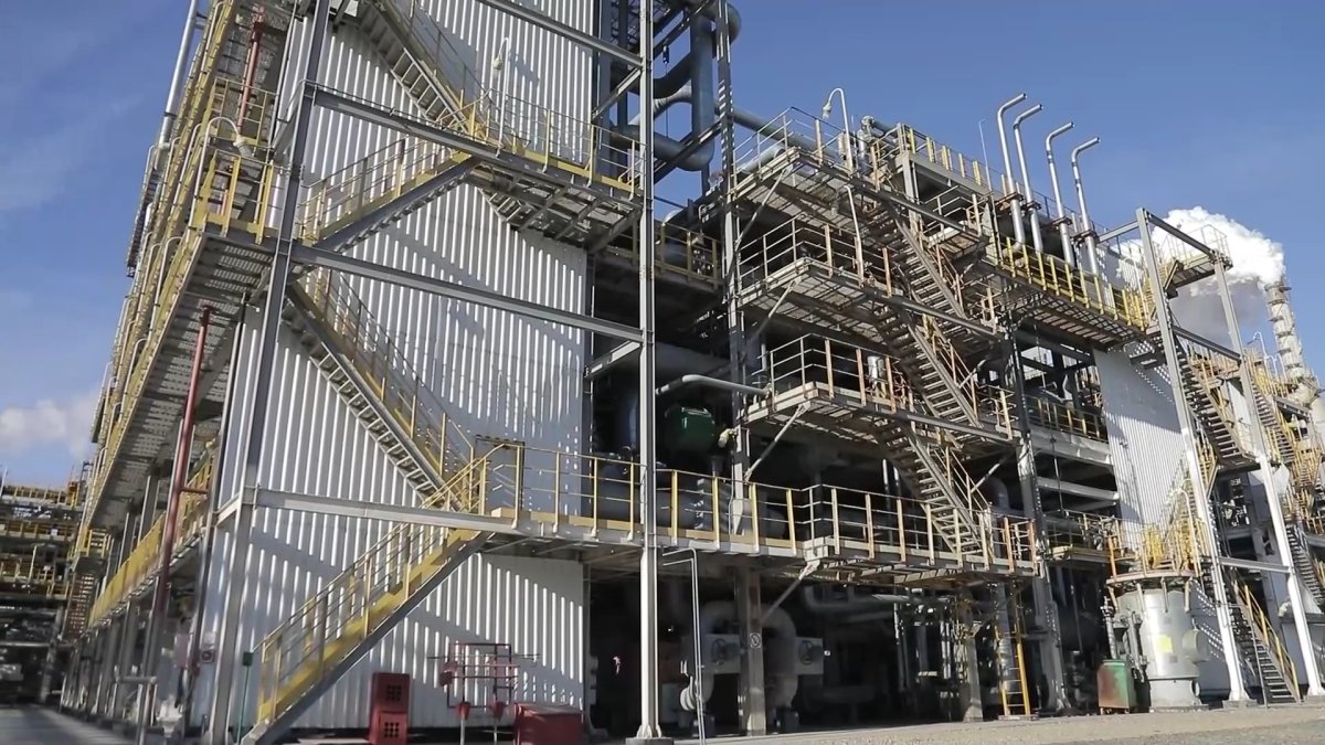 Атырау мұнай өңдеу зауытында қондырғы коллекторынан ақау шықты