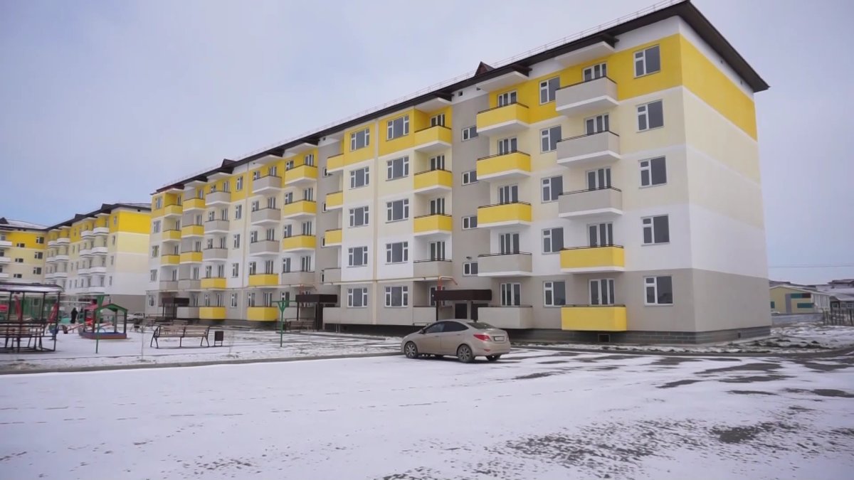 Тараздың тұрғындары үш айдан бері жаңадан алған баспаналарына кіре алмай отыр