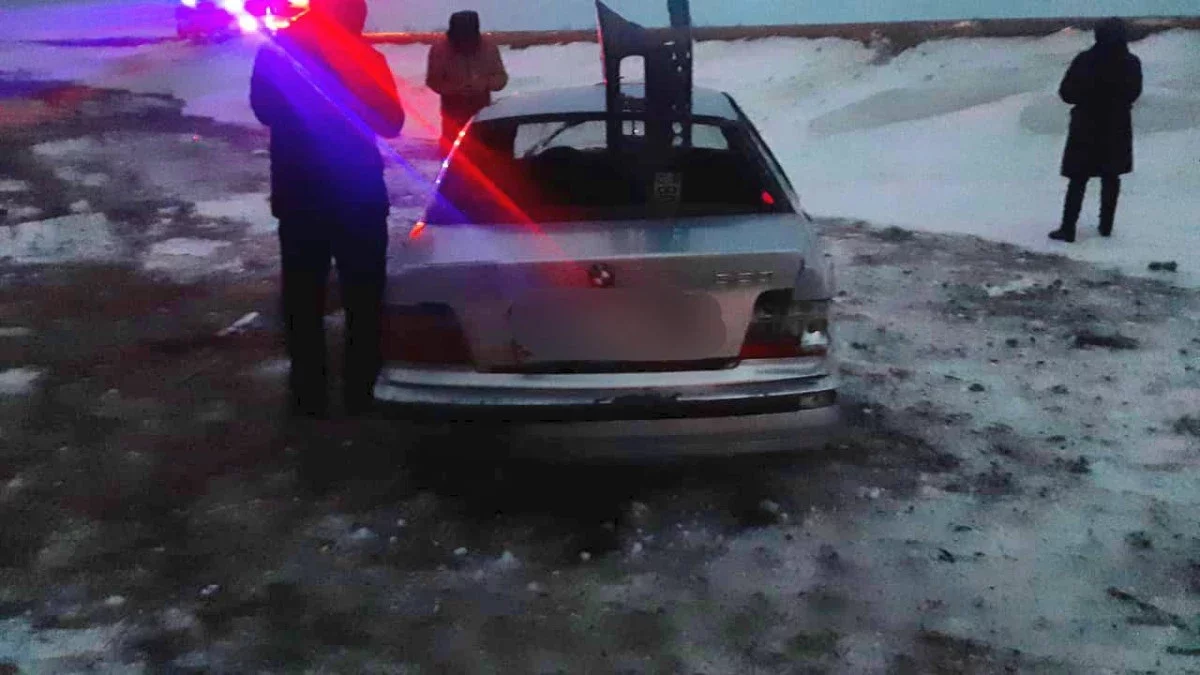 Абай облысында жүргізуші рөлге ие бола алмай, көлігі аударылып кетті