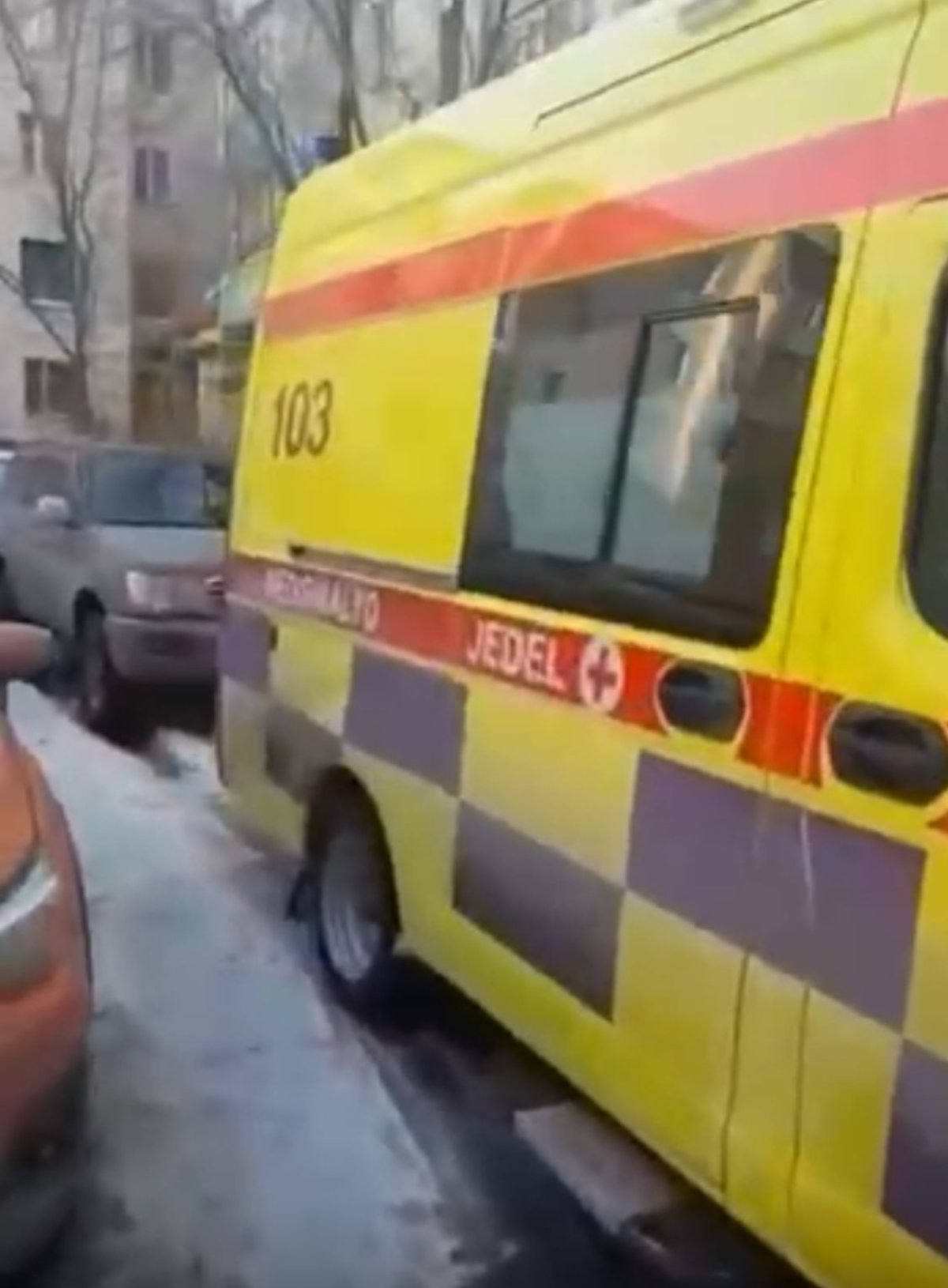 Қарағандыда тағы бір жедел жәрдем жүргізушісін жол бермедің деп айыптады