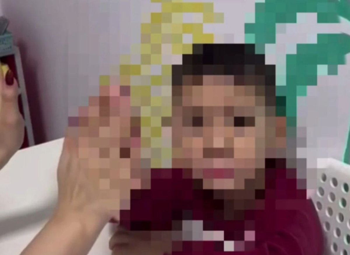 Атырауда балабақша тәрбиешісі сабақ түсіндіру кезінде баланы ұрып жіберген